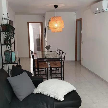 Apartamento Platja D'aro, 3 Dormitorios, 6 Personas - Es-209-47 *